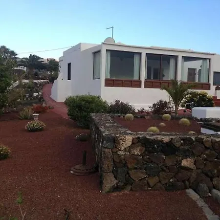 Sleeps 2 Pool Wifi T691365 Σπίτι διακοπών *