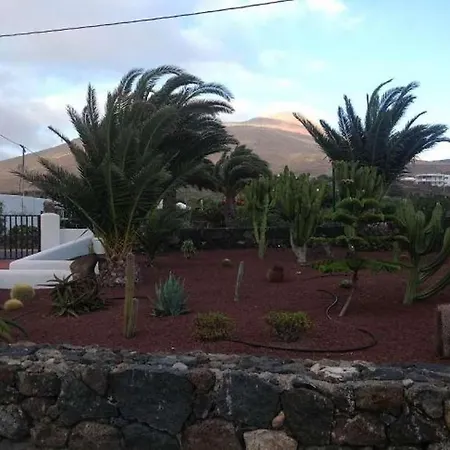Sleeps 2 Pool Wifi T691365